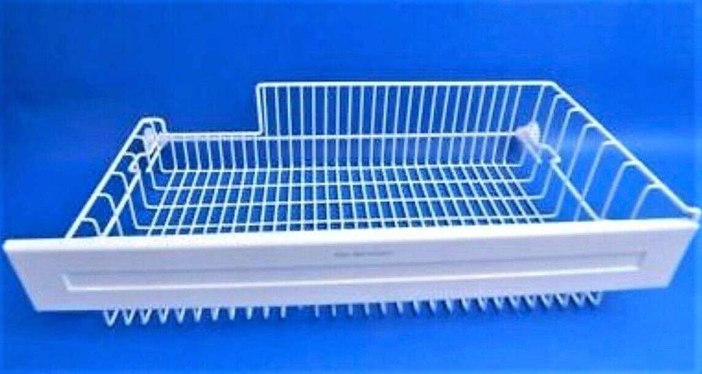 LG Refrigerator Freezer Tray Assembly AJP73934702